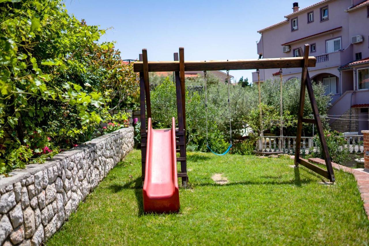 Apartmani Villa Zora Lopar Exterior foto